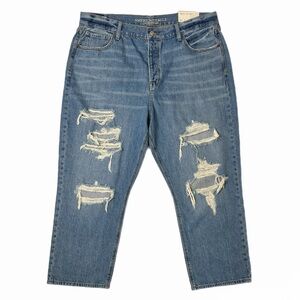 NWT American Eagle Vintage Hi Rise Distressed Denim Jeans 20 Short